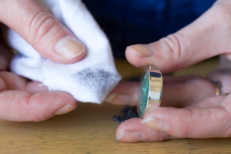 10 Tested & Proven DIY Methods to Clean Your Silver Jewelry!