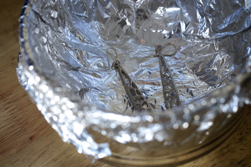How To Clean Silver (DIY with Aluminum Foil & Baking Soda)